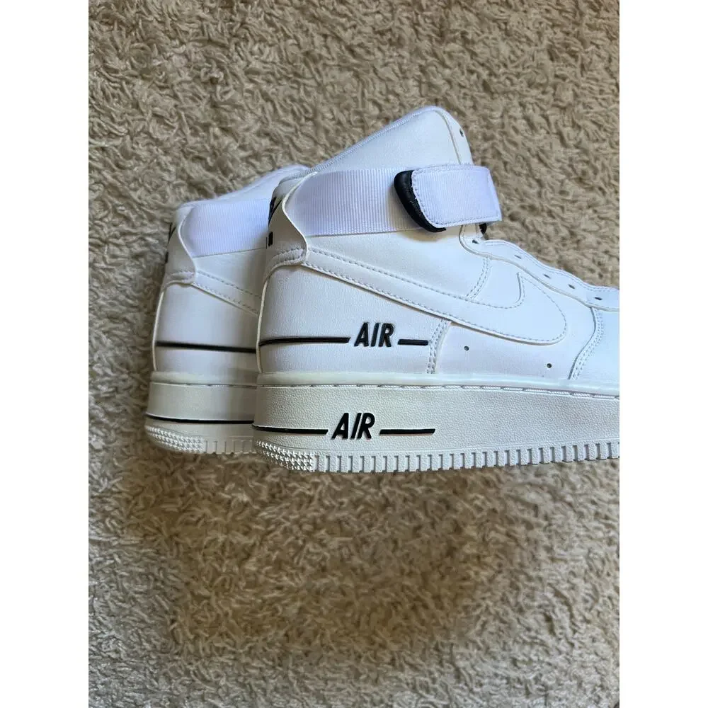 Nike Air Force 1 High LV8 Triple White Size 6 Youth Small